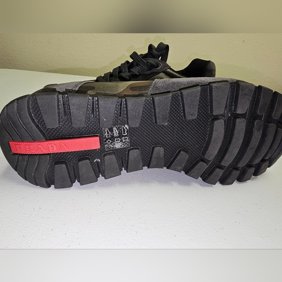 Prada camouflage with gray suede size 9 in usa - Picture 2 of 3